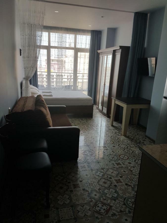Apartment Lotos Batumi 72 Eksteriør billede